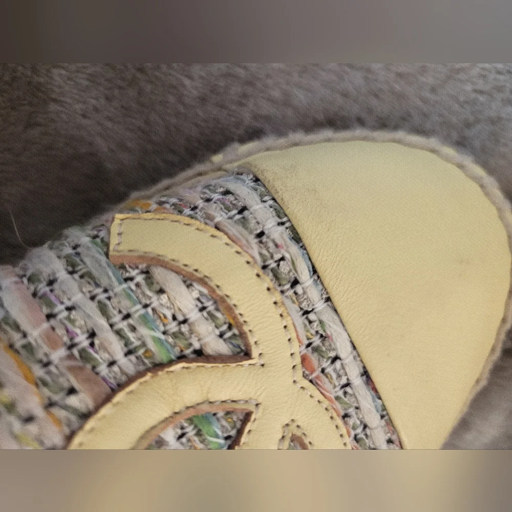 CHANEL Iridescent Tweed & Lambskin CC Espadrilles Flats Yellow Multi Size 36/ 6